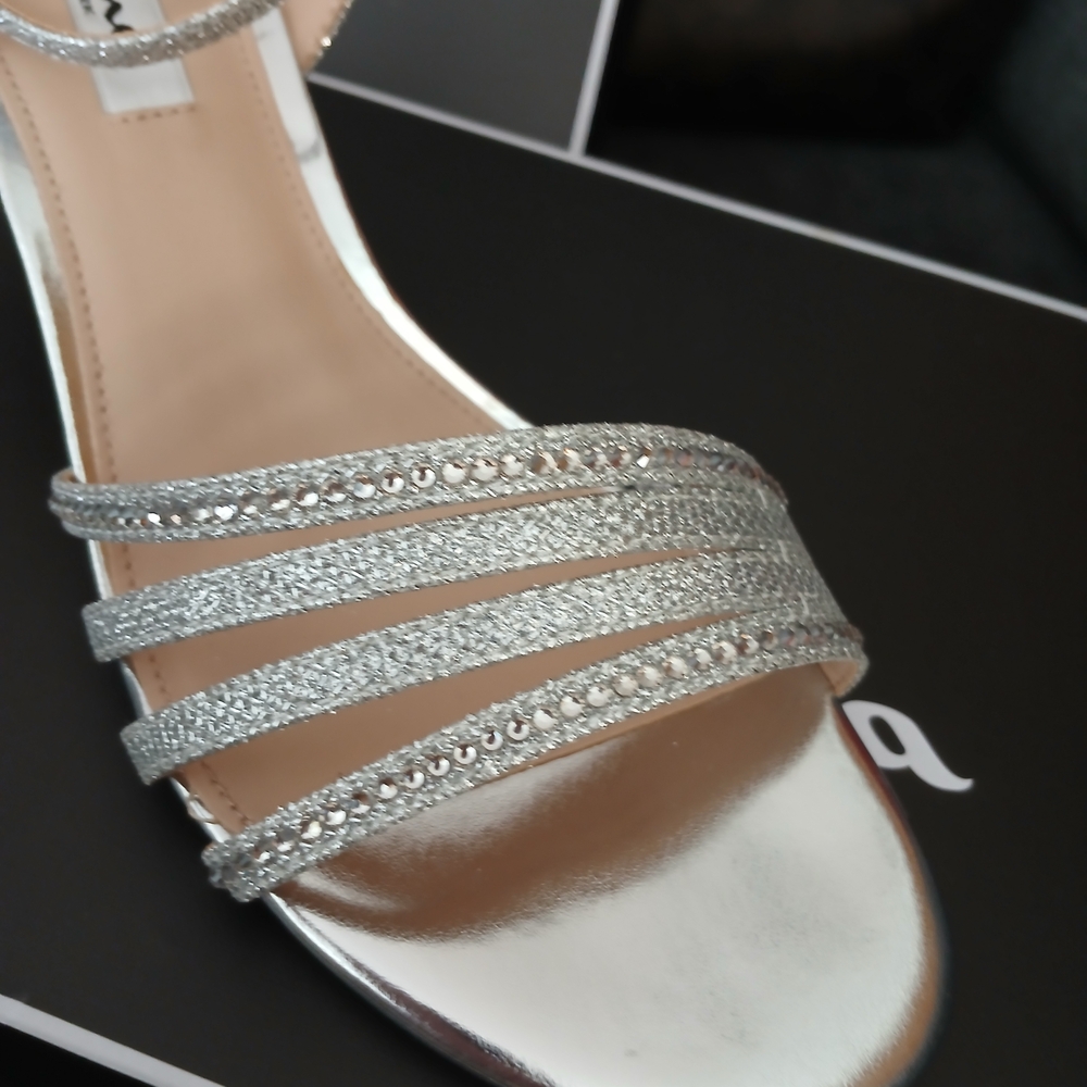 Elegant Silver Strappy Women's Sandals